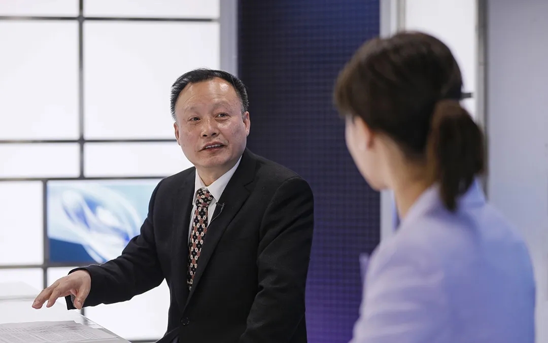 王珍祥教授受邀接受人民网视频访谈专访