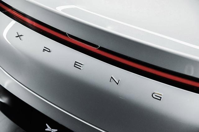 都在死磕特斯拉？其实这样理解小鹏P7才是正确的打开方式